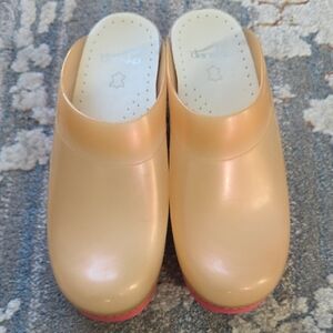 Dansko Sonja Translucent Coral Pink Clogs Size 39